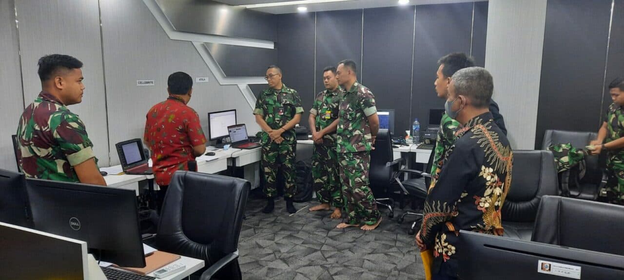 Pelatihan Mobile Forensic Satsiber TNI